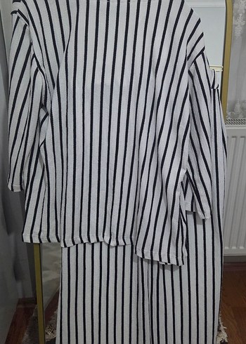 Uzun Çizgili kadın 2 li takım Pantolon ve hırka - Görsel 2