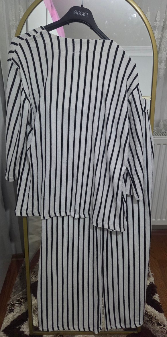 Uzun Çizgili kadın 2 li takım Pantolon ve hırka - Görsel 2