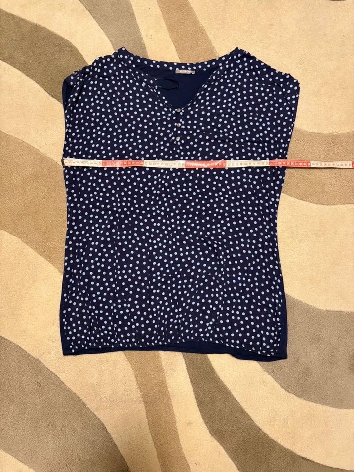 Lacivert Puantiyeli V Yakalı Kadın Bluz - Görsel 3