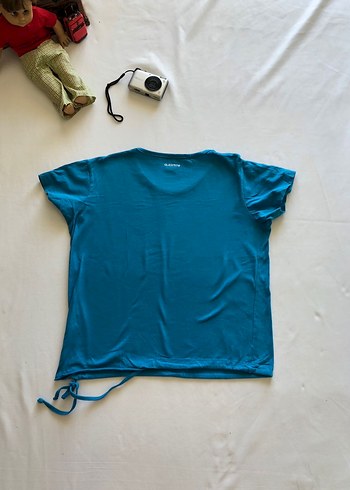 Yandan Bağcıklı Mavi Tişört - Görsel 3