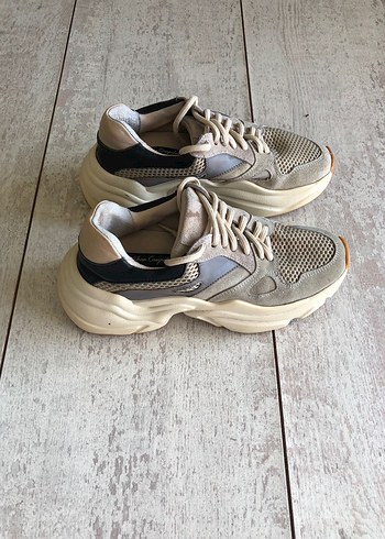 Neslihan Canpolat 36 Ayakkabı - Görsel 2