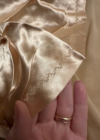 Dantel Saten Parlak Bej Yatak Örtüsü - Görsel 7