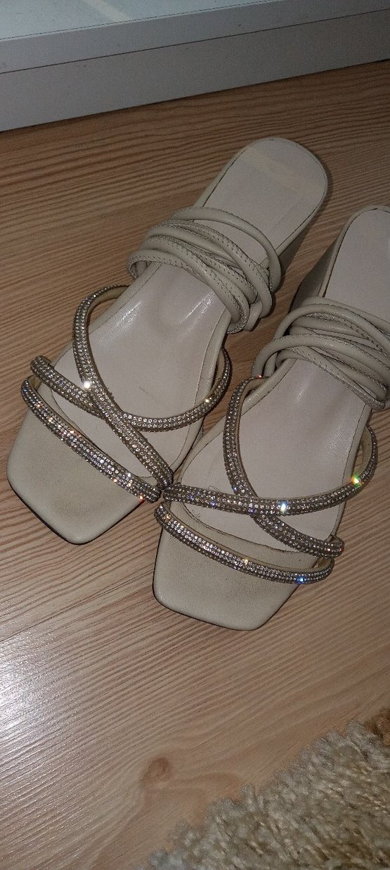 Bej Süet Stiletto Topuklu Kadın Ayakkabı - Görsel 2