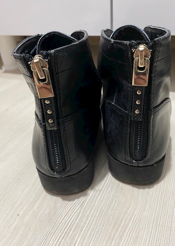 Siyah Kadın Lastik Topuklu Bot - Görsel 4