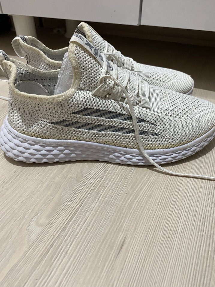 Beyaz Bağcıklı Kadın Spor Ayakkabı - Görsel 3