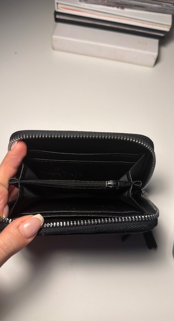 Fermuarlı Siyah Deri Kadın Cüzdanı - Görsel 2