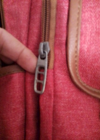 Bordo Fermuarlı Kadın Sırt Çantası - Görsel 4