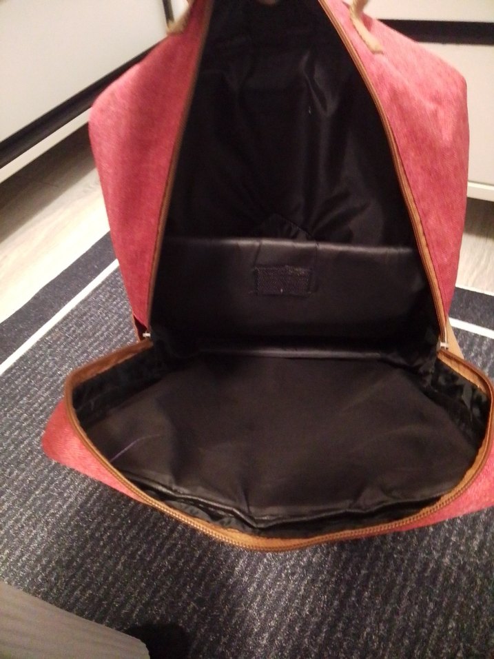 Bordo Fermuarlı Kadın Sırt Çantası - Görsel 3