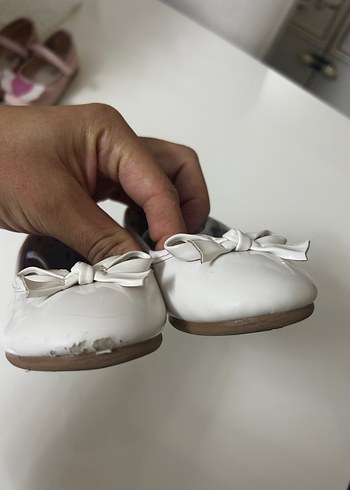 Kız Çocuk Beyaz Bağcıklı Babet Ayakkabı - Görsel 2