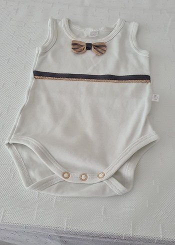 Fiyonklu Beyaz Kolsuz Bebek Body - Görsel 3