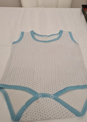 Mavi Kenarlı Beyaz Askılı Bebek Body - Görsel 3