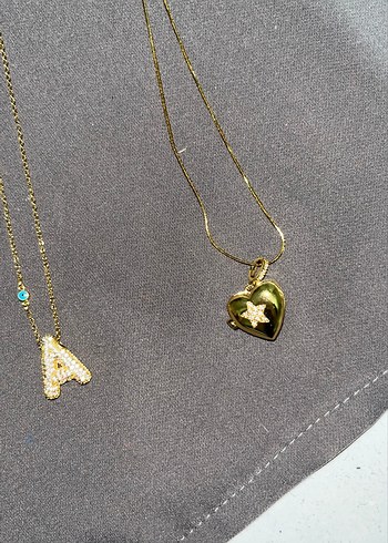 Altın Renkli  harf ve acilabilir resimli kolye - Görsel 4