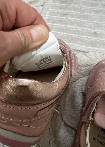 Kız Bebek Pembe Nakışlı İlk Adım Ayakkabısı - Görsel 3