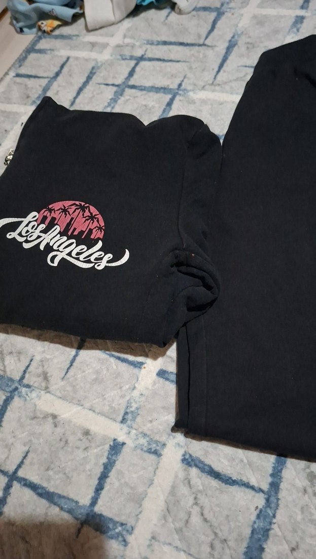 Siyah Kapüşonlu Fermuarlı Kadın Ceket - Görsel 2