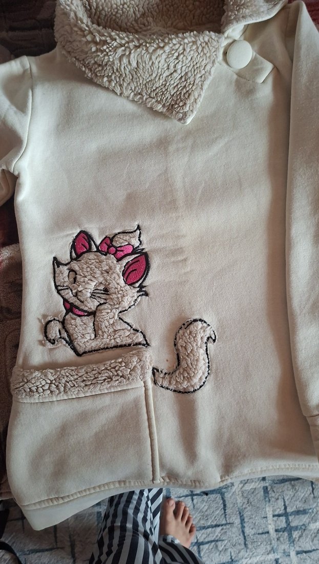 Kürklü Nakışlı Beyaz Kedi desenli tunik - Görsel 2