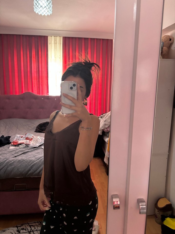 Kahverengi Dantel Detaylı üst - Görsel 3