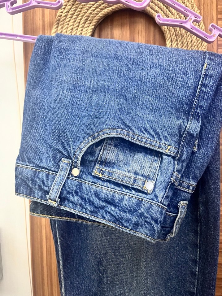 Kadın Mavi Bol Kesim Midi Kot Pantolon - Görsel 2