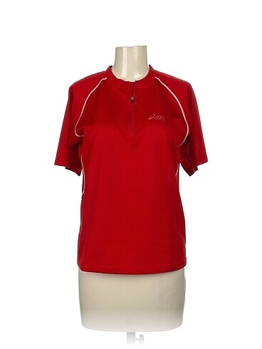 Asics T-shirt %70 İndirimli.