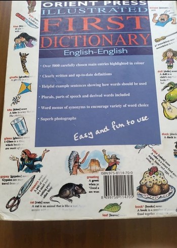 First Dictionary English-English - Görsel 2