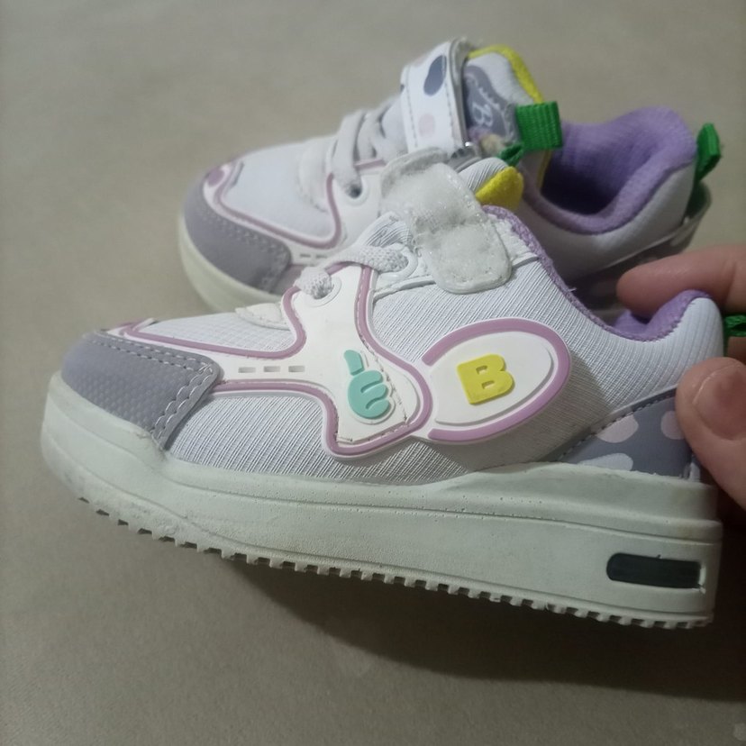 Kız Çocuk Beyaz Renkli Cırt Cırtlı Spor Ayakkabı - Görsel 2