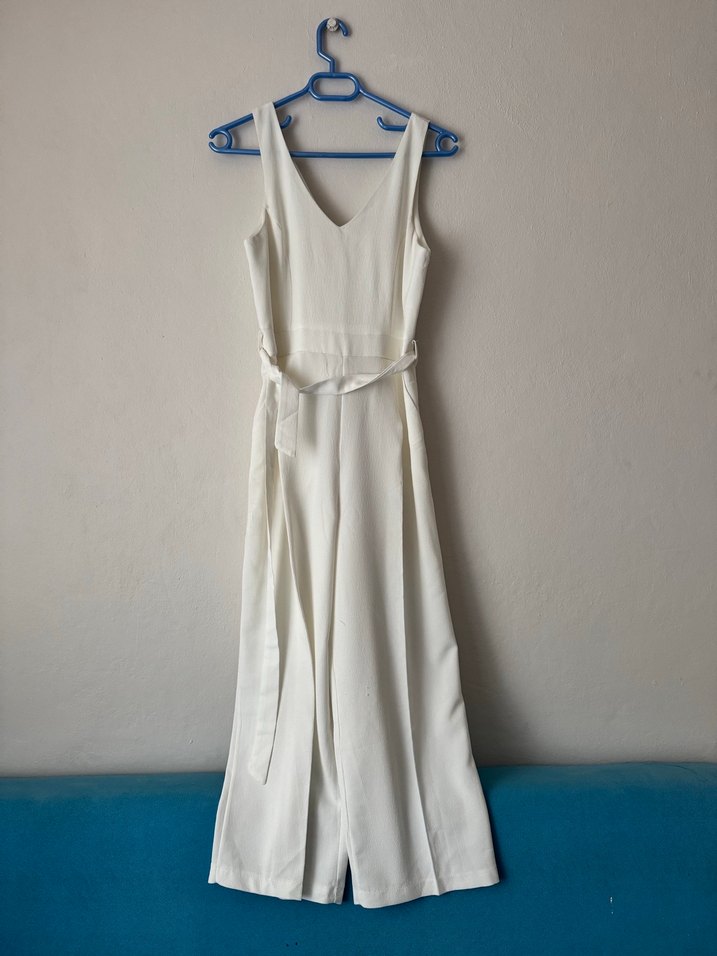 Beyaz V Yaka Kolsuz Midi Tulum - Görsel 2