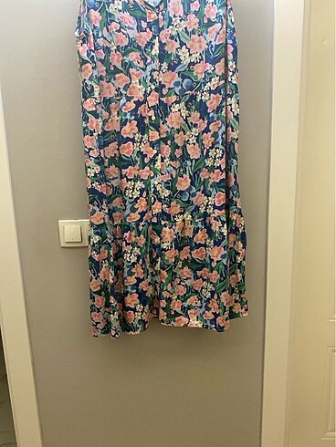 LC Waikiki Sıfır kol MIDI elbise