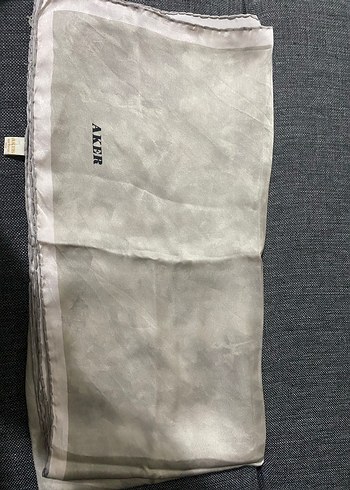 Gri Kadın Drapeli Saten eşarp/fular - Görsel 2