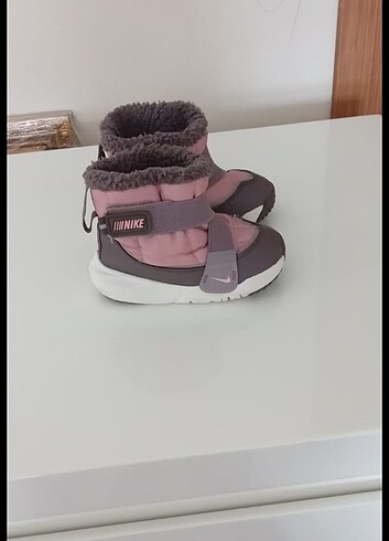 25 Beden Nike Flex Advance çocuk Kar botu