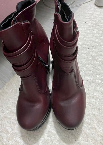 Bordo Deri Tokalı Topuklu Kadın Bot - Görsel 2
