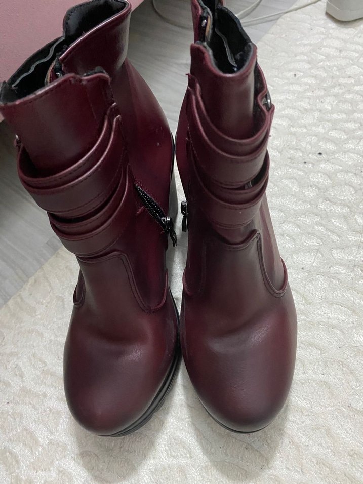 Bordo Deri Tokalı Topuklu Kadın Bot - Görsel 2