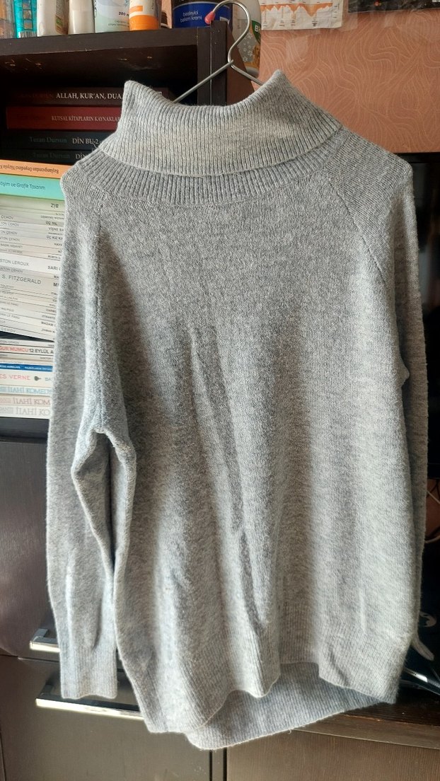 Gri Boğazlı Oversize Kadın Kazak - Görsel 2