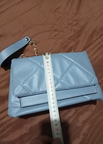 Zincir Detaylı Mavi Kadın Çanta - Görsel 6