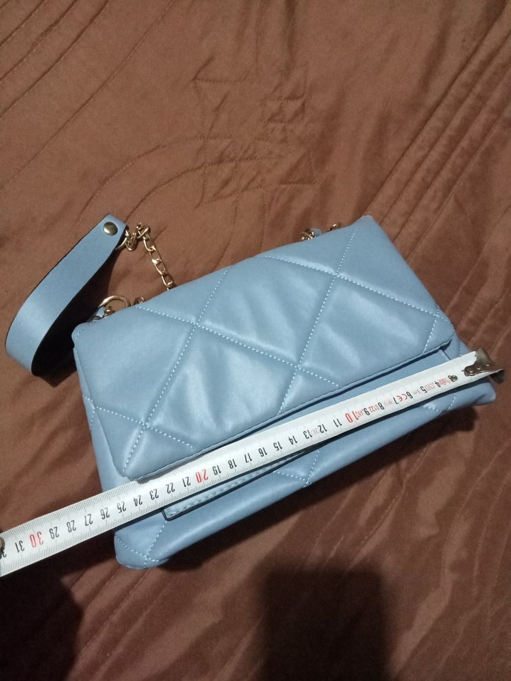 Zincir Detaylı Mavi Kadın Çanta - Görsel 5