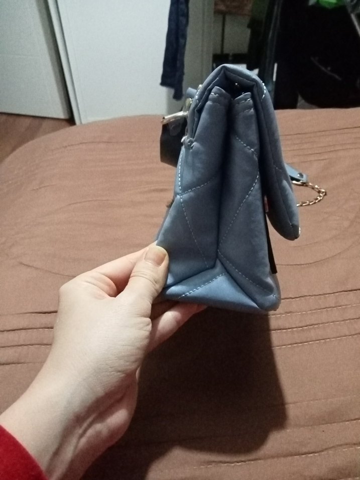 Zincir Detaylı Mavi Kadın Çanta - Görsel 2