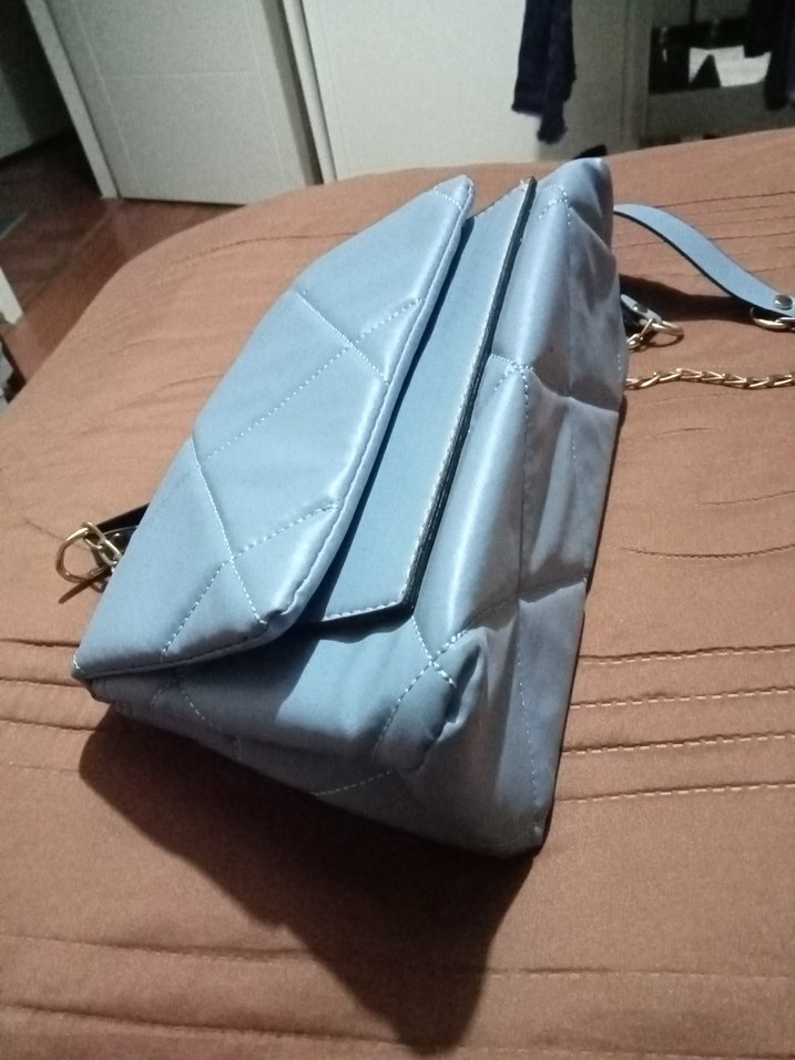 Zincir Detaylı Mavi Kadın Çanta - Görsel 3