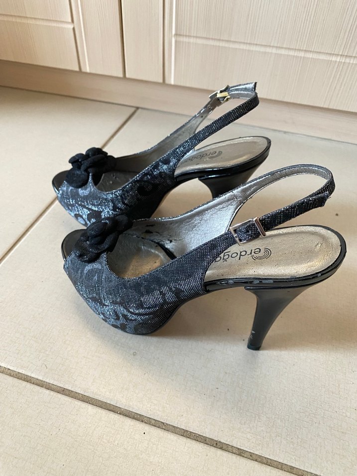 Klasik Gotik Gri Çiçekli Topuklu Ayakkabı - Görsel 4