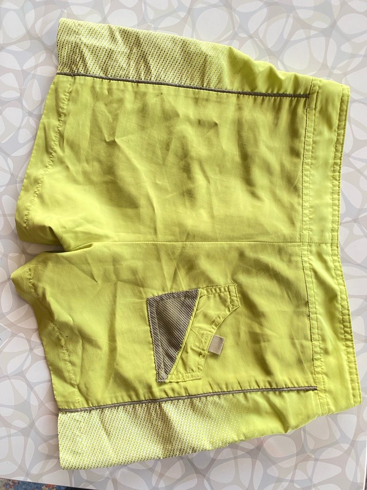 Yeşil Şort - Görsel 3