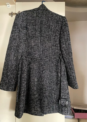 Klasik Siyah-Beyaz Desenli Kadın Kaban - Görsel 5