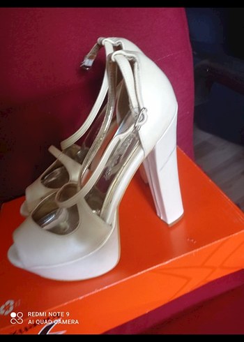 yüksek topuklu ayakkabı - Görsel 4