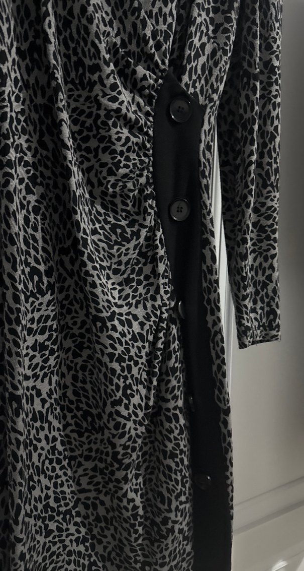 Gri Yılan Desenli diz boy Kadın Elbise - Görsel 3