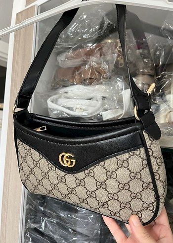 Klasik Siyah Tokalı Kadın Omuz Çantası - Görsel 8