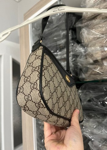 Klasik Siyah Tokalı Kadın Omuz Çantası - Görsel 6