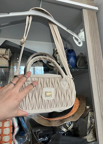 Bej Baskılı Deri Kadın El Çantası - Görsel 4