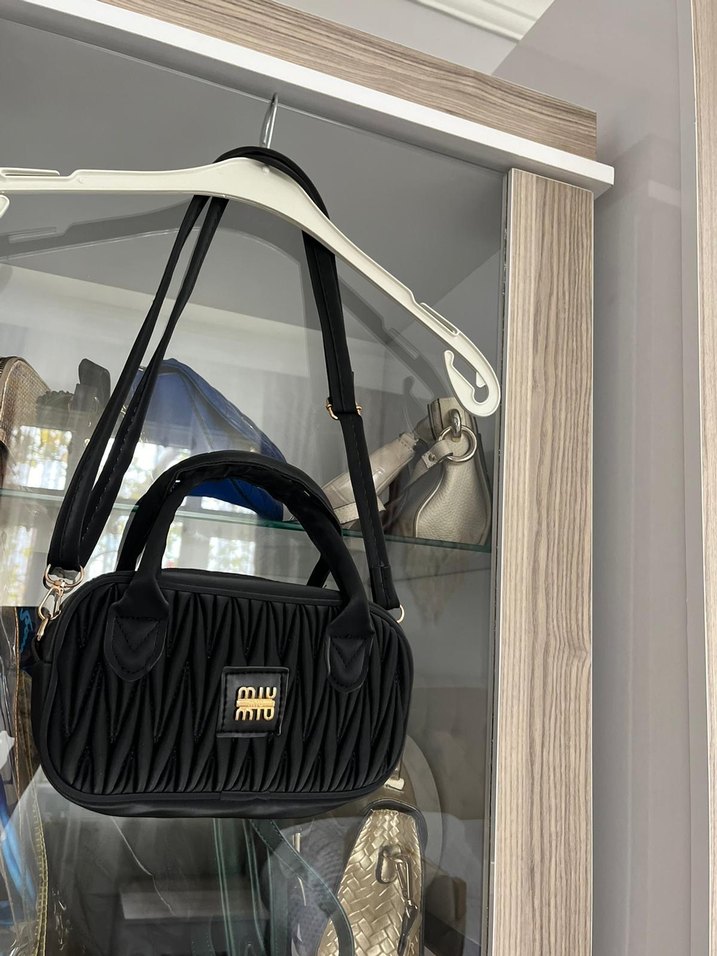 Kadın Siyah Pliseli Sokak Stili Çanta - Görsel 3