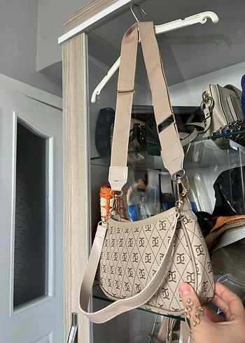 Bej Baskılı Tokalı Kadın Omuz Çantası - Görsel 5