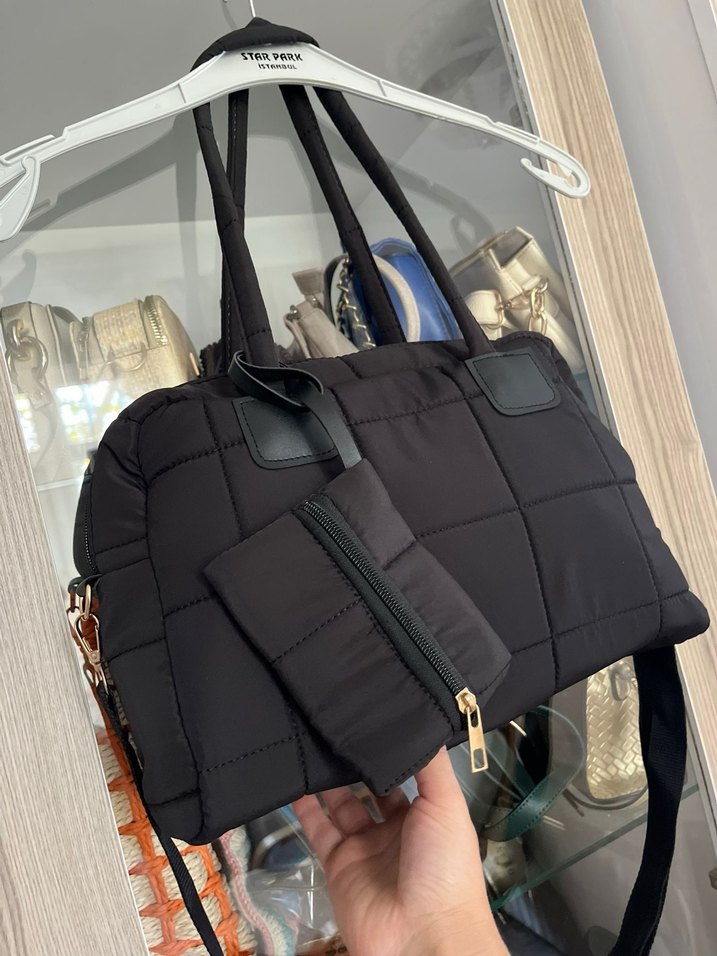 Siyah Fermuarlı Kadın El Çantası - Görsel 2