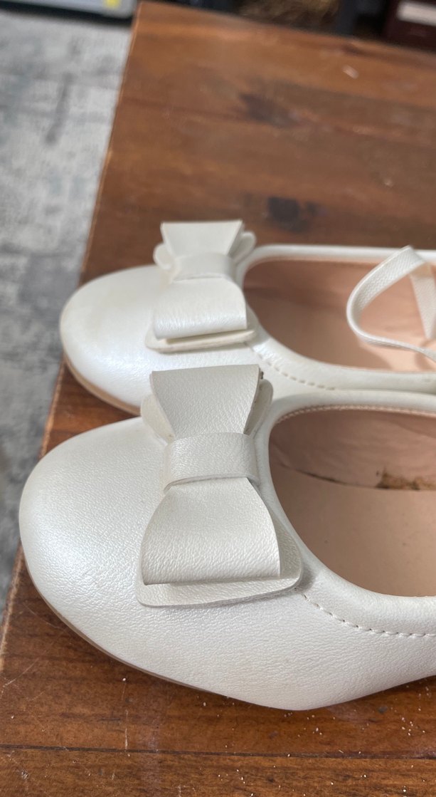 Klasik Beyaz Fiyonklu Kız Babet Ayakkabı - Görsel 3