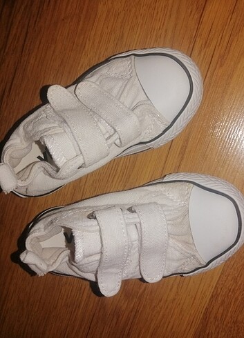 23 Beden beyaz Renk Bebek ayakkabısı
