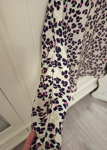 Koton Kadın Uzun Kollu Desenli Bluz - Görsel 3