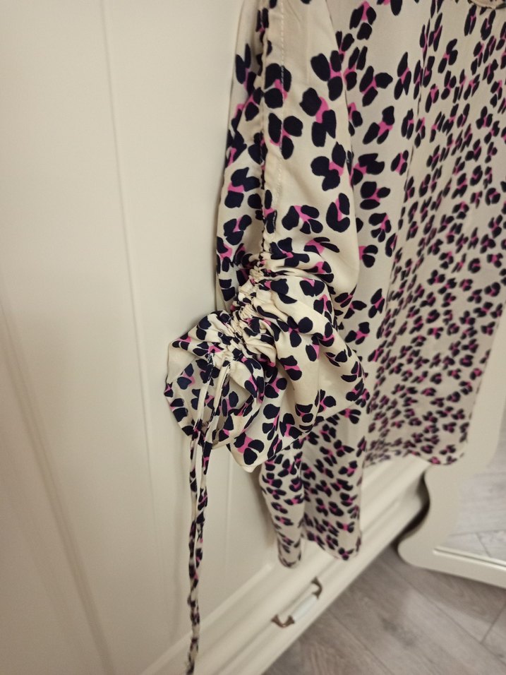 Koton Kadın Uzun Kollu Desenli Bluz - Görsel 4